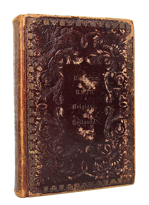 Прогулки художника. Берега Рейна, Голландия - БельгияПК301004_лимонный, салатовый Прогулки художника. Берега Рейна, Голландия - БельгияПК301004_лимонный, салатовыйС 26 литографиями своего времени. На французском языке. Париж, вторая половина XVIII века. Издательство Librairie Renouard. Цельнокожаный владельческий переплет с золотым тиснением. Круговой золотой обрез. Сохранность хорошая. Раскол книжного блока. Автор книги рассказывает о достопримечательностях и красотах, которые встречаются ему во время его путешествия по берегам Рейна, а также по Голландии и Бельгии. Он останавливается на описаниях церквей, замков, исторических мест, которые ему напоминают о каких-то событиях или легендах. Среди городов, которые автор посетил, Страсбург, Бонн, Роттердам, Кобленц, Франкфурт и др. Издание не подлежит вывозу за пределы Российской Федерации.