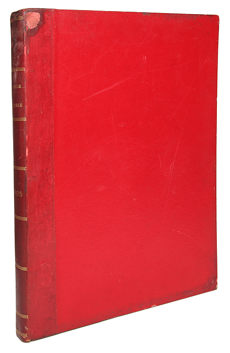 La Mode Illustree. Journal de la famille. Полный комплект с выкройками за 1905 годПК301004_лимонный, салатовый La Mode Illustree. Journal de la famille. Полный комплект с выкройками за 1905 годПК301004_лимонный, салатовыйПариж, 1905 год. Владельческий переплет. Сохранность хорошая. Подшивка французского иллюстрированного модного журнала La Mode Illustree за 1905 год, с выкройками на отдельных листах. Журнал «La Mode illustree» (Иллюстрированная мода) - один из самых известных в мире французской моды. Выходил с 1852 года, по воскресным дням, в год выпускал 52 номера с дополнительными приложениями: выкройки, женские романы и, как специальное предложение, колорированные гравюры мод. Издавались на отдельных листах. По качеству иллюстраций, выполненных в технике гравюры «La Mode illustree», долгое время превосходил своих конкурентов в Европе и Америке. В редакции журнала трудились лучшие граверы Парижа. С помощью художников они переносили на страницы издания модели мод от известных столичных кутюрье. Широкую популярность «La Mode illustree» приобрел благодаря ориентиру на буржуазию французского общества. Искусство, новости, светская хроника, литература, одежда для...