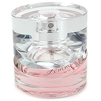 Hugo Boss Парфюмированная вода Femme, 30 мл0737052041247 Hugo Boss Парфюмированная вода Femme, 30 мл0737052041247Это отражение современной женщины во всей ее многогранности. Динамика и минимализм деловой женщины, актуальные в моде конца ХХ века, сегодня побеждены идеалом естественной женской энергии, вечной как жизнь и любовь. Femme - это новый образ, выраженный в последних женских коллекциях Boss. Она - безупречна. В ней сочетаются яркая харизма и природный шарм, утонченность и искренняя теплота. Она естественна в своей элегантности, сексуальности, женственности и независимости. Четкая диагональная линия между флаконом и крышечкой как луч света, пронизывающий стекло. В ней скрыто название, выполненное серебряным цветом. Жемчужно-розовый цвет флакона рождает ощущение нежности, мягкости и чистоты. Классификация аромата: восточный, цветочный. Пирамида аромата: верхние ноты: мандарин, черная смородина, фрезия; ноты сердца: жасмин, восточная лилия, лепестки розы; ноты шлейфа: атласное дерево, кожица абрикоса, амбра. Верхняя нота: Мандарин Черная смородина Фрезия. Средняя нота: Стефанотис...