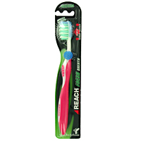 Зубная щетка Reach Fresh Breath, средняя жесткость3058561 Зубная щетка Reach Fresh Breath, средняя жесткость3058561Зубная щетка Reach Fresh Breath с разноуровневой средней жесткости щетиной и щеткой для языка обеспечивает эффективную чистку межзубных пространств и дальних зубов. Щетка находится на обратной стороне головной части зубной щетки. Характеристики: Материал: нейлоновые волокна, полипропилен. Длина щетки: 19 см. Производитель: Германия. Товар сертифицирован.