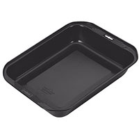 Форма для выпечки Tescoma глубокая, 42 х 31 см 624602624602 Форма для выпечки Tescoma глубокая, 42 х 31 см 624602624602Форма для выпечки Tescoma будет отличным выбором для всех любителей домашней выпечки. Особое высокотехнологичное антипригарное покрытие не допустит пригорания выпечки, а также обеспечит легкую очистку после использования. Благодаря использованным материалам выпечка занимает гораздо меньше времени и осуществляется при более низких температурах, чем при выпечке в обычных формах. Характеристики: Материал: металл с антипригарным покрытием. Внутренний размер формы: 38 см х 28 см х 7 см. Внешний размер формы: 42 см х 31 см х 7 см. Производитель: Чехия. Артикул: 624602.