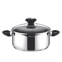 Кастрюля Tescoma Presto с воронкой и крышкой, 2,5 л. 728320728320 Кастрюля Tescoma Presto с воронкой и крышкой, 2,5 л. 728320728320Кастрюля Presto изготовлена из высококачественной нержавеющей стали 18/10. Снабжена толстым многослойным дном, что значительно снижает вероятность пригорания пищи. Крышка кастрюли изготовлена из стекла, нержавеющей стали и прочной пластмассы, с двусторонней воронкой, а также с отверстиями для удобного процеживания и для пара. Кастрюля снабжена измерительной шкалой. Пригодна для газовых, электрических, стеклокерамических, индукционных плит. Это идеальный подарок для современных хозяек, которые следят за своим здоровьем и здоровьем своей семьи. Эргономичный дизайн и функциональность позволят вам наслаждаться процессом приготовления любимых, полезных для здоровья блюд. Характеристики: Материал: нержавеющая сталь, стекло, пластмасса. Объем: 2,5 л. Диаметр: 20 см. Высота (с крышкой): 16 см. Производитель: Чехия. Артикул: 728320.