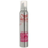 Пена для укладки средней длины волос Wella Forte, супер-сильная фиксация, 200 млWF-81155213 Пена для укладки средней длины волос Wella Forte, супер-сильная фиксация, 200 млWF-81155213Пена для укладки волос Wella Forte супер-сильной фиксации придает сильную фиксацию и длительный объем от корней в течение дня. Идеально подходит для волос средней длины. Помогает защитить волосы от действия УФ-лучей. Характеристики: Объем: 200 мл. Производитель: Франция. Товар сертифицирован.