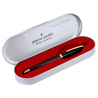 Ручка шариковая Pierre Cardin Jewel Black LacquerPC0805BP Ручка шариковая Pierre Cardin Jewel Black LacquerPC0805BPРучка - это не просто пишущий инструмент, это - часть имиджа, наглядно демонстрирующая статус, характер и образ жизни ее владельца. Шариковая ручка Pierre Cardin Jewel Black Lacquer подчеркнет стиль и элегантность ее владельца и станет превосходным подарком ценителю изящества и роскоши. Корпус ручки выполнен из латуни с лаковым покрытием и оформлен фирменной надписью. Стержень ручки выводится поворотом ее верхней части по часовой стрелке. Ручка поставляется в фирменном металлическом футляре. Коллекция пишущих инструментов Pierre Cardin - это элегантные, поражающие разнообразием и изысканностью стилей ручки, являющие собой бесконечное очарование. Классические и современные, различных форм, цветовых гамм и покрытий, ручки Pierre Cardin удовлетворят самый изысканный вкус, а их техническое совершенство предоставит полную свободу выбора той модели, которая будет соответствовать стилю письма и образу жизни ее обладателя. Характеристики: Длина ручки: 13,5 см. ...