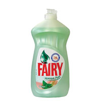Средство для мытья посуды Fairy Нежные руки с чайным деревом и мятой, 500 млFR-80246874 Средство для мытья посуды Fairy Нежные руки с чайным деревом и мятой, 500 млFR-80246874Густой насыщенный бальзам Fairy эффективно растворяет жир даже в холодной воде. Густая пена позволяет вымыть большее количество посуды, что делает Fairy очень экономичным. Чайное дерево и мята нежно питают и защищают руки от воздействия воды. Товар сертифицирован. Уважаемые клиенты! Обращаем ваше внимание на возможные изменения в дизайне упаковки.