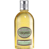 Масло для душа LOccitane Миндаль, 250 мл359259 Масло для душа LOccitane Миндаль, 250 мл359259Легкое масло при контакте с водой образует нежную пену. Миндальное масло и питательные липиды входящие в состав средства смягчают кожу и сохраняют ее естественный баланс влаги. Оставляет на коже легкую шелковистую дымку с нежным ароматом свежего миндаля. Характеристики: Объем: 250 мл. Артикул: 107812. Производитель: Франция. Loccitane (Л окситан) - натуральная косметика с юга Франции, основатель которой Оливье Боссан. Название Loccitane происходит от названия старинной провинции - Окситании. Это также подчеркивает идею кампании - сочетании традиций и компонентов из Средиземноморья в средствах по уходу за кожей и для дома. LOccitane использует для производства косметических средств натуральные продукты: лаванду, оливки, тростниковый сахар, мед, миндаль, экстракты винограда и белого чая, эфирные масла розы, апельсина, морская соль также идет в дело. Специалисты компании с особой тщательностью отбирают сырье. Учитывается множество факторов, от...