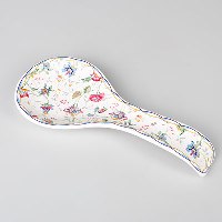 Подставка под ложку House & Holder Букингем. LUNA09-1112LUNA09-1112 Подставка под ложку House & Holder Букингем. LUNA09-1112LUNA09-1112Подставка под ложку House & Holder, выполненная из фаянса, сочетает в себе изысканный дизайн с максимальной функциональностью. Красочность оформления придется по вкусу и ценителям классики, и тем, кто предпочитает утонченность и изысканность. Подставка под ложку House & Holder украсит сервировку вашего стола и подчеркнет прекрасный вкус хозяина, а также станет отличным подарком.