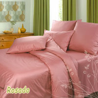 Комплект белья Rosado (1,5 спальный КПБ, сатин, наволочки 70х70)Ch-Р-143-150-70 Комплект белья Rosado (1,5 спальный КПБ, сатин, наволочки 70х70)Ch-Р-143-150-70Комплект постельного белья Rosado, изготовленный из сатина, поможет вам расслабиться и подарит спокойный сон. Постельное белье имеет изысканный внешний вид и обладает яркостью и сочностью цвета. Комплект состоит из пододеяльника, простыни и двух наволочек. Благодаря такому комплекту постельного белья вы сможете создать атмосферу уюта и комфорта в вашей спальне. Сатин производится из высших сортов хлопка, а своим блеском, легкостью и на ощупь напоминает шелк. Такая ткань рассчитана на 200 стирок и более. Постельное белье из сатина превращает жаркие летние ночи в прохладные и освежающие, а холодные зимние - в теплые и согревающие. Благодаря натуральному хлопку, комплект постельного белья из сатина приобретает способность пропускать воздух, давая возможность телу дышать. Одно из преимуществ материала в том, что он практически не мнется и ваша спальня всегда будет аккуратной и нарядной. Характеристики: Материал: 100% хлопок. Производитель: Россия. ...