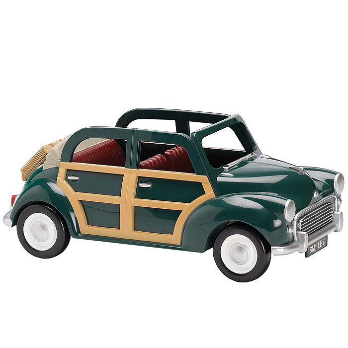 Игровой набор Автомобиль2000 Игровой набор Автомобиль2000Игровой набор Автомобиль привлечет внимание вашего ребенка и станет отличным подарком для поклонников жителей чудесной страны Sylvanian Families. В комплект входит автомобиль, два детских авто-кресла и корзина. Фигурки в комплект не входят! Компания была основана в 1985 году, в Японии. Sylvanian Families очень популярен в Европе и Азии, и, за долгие годы существования, компания смогла добиться больших успехов. 3 года подряд в Англии бренд Sylvanian Families был признан Игрушкой Года. Сегодня у героев Sylvanian Families есть собственное шоу, полнометражный мультфильм и сеть ресторанов, работающая по всей Японии. Sylvanian Families - это целый мир маленьких жителей, объединенных общей легендой. Жители страны Sylvanian Families - это кролики, белки, медведи, лисы и многие другие. У каждого из них есть дом, в котором есть все необходимое для счастливой жизни. В городе, где живут герои, есть школа, больница, рынок, пекарня, детский сад и множество...