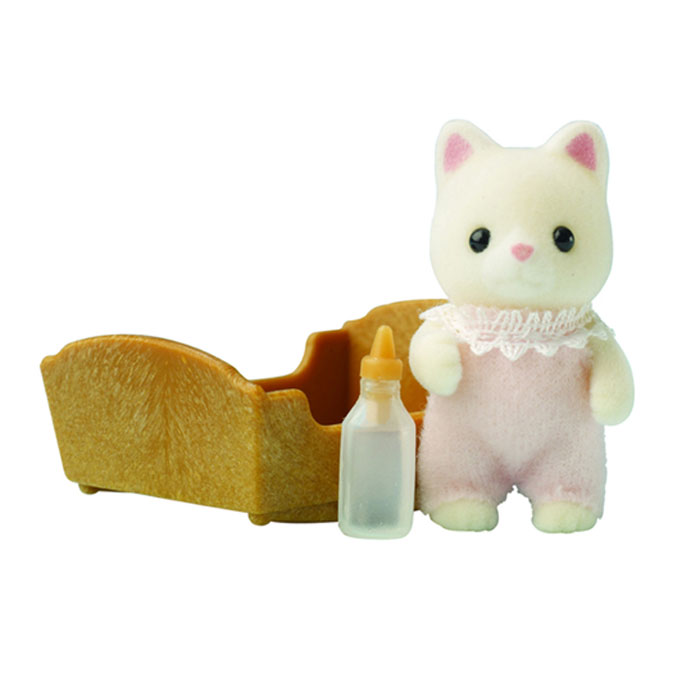Sylvanian Families Игровой набор Малыш котенок3417 Sylvanian Families Игровой набор Малыш котенок3417Игровой набор Малыш котенок привлечет внимание вашего ребенка, он сможет придумывать для жителей чудесной страны Sylvanian Families свои истории. Симпатичный котенок еще совсем маленький, и поэтому лежит в колыбельке и пьет из бутылочки. В комплект входит фигурка котенка, бутылочка и колыбелька. Компания была основана в 1985 году, в Японии. Sylvanian Families очень популярен в Европе и Азии, и, за долгие годы существования, компания смогла добиться больших успехов. 3 года подряд в Англии бренд Sylvanian Families был признан Игрушкой Года. Сегодня у героев Sylvanian Families есть собственное шоу, полнометражный мультфильм и сеть ресторанов, работающая по всей Японии. Sylvanian Families - это целый мир маленьких жителей, объединенных общей легендой. Жители страны Sylvanian Families - это кролики, белки, медведи, лисы и многие другие. У каждого из них есть дом, в котором есть все необходимое для счастливой жизни. В городе, где живут герои,...
