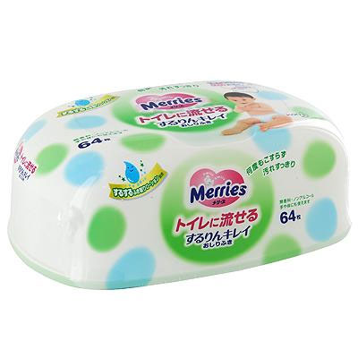 Влажные салфетки для детей Merries (Мериес) Flushable, в контейнере, 64 шт62020503 Влажные салфетки для детей Merries (Мериес) Flushable, в контейнере, 64 шт62020503Влажные салфетки для детей Merries Flushable созданы специально для вытирания попки малыша, но также их можно использовать для рук и тела. Особенности влажных салфеток для детей Merries Flushable: Чистота без усилий и забот. Использованную салфетку вместе со стулом можно просто смыть в туалет. Это значительно упрощает процесс смены подгузника. Растворяются в воде. Салфетки растворяются в воде также, как и туалетная бумага. Тем не менее, во избежание засоров, смывайте не более чем по 1-2 салфетки одновременно. Идеальны для приучения к туалету. Салфетки удобно использовать, когда Вы приучаете малыша к туалету и часто вытираете ему попку в туалете. Использованную салфетку можно сразу смыть в туалете.