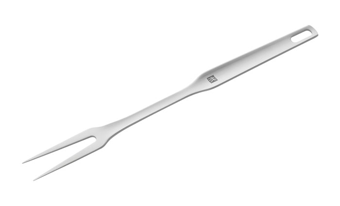 Вилка для мяса Zwilling Twin Prof 37819-00037819-000 Вилка для мяса Zwilling Twin Prof 37819-00037819-000Вилка для мяса Twin Prof, выполненная из нержавеющей стали, станет незаменимым помощником на любой кухне. Вилка имеет очень удобную эргономичную ручку. Предназначена для придерживания мяса при резке, для сервировки за столом. Характеристики: Материал: нержавеющая сталь. Длина: 31,5 см. Производитель: Германия. Изготовитель: Китай. Артикул: 37819-000. Немецкая компания Zwilling J. A. Henckels была основана в 1731 году. При производстве своей продукции компания на протяжении многих лет использует инновационные технологии. В настоящее время компания Zwilling J. A. Henckels является эталоном высокого немецкого качества, долговечности и практичности, чем заслужили признание во всем мире.