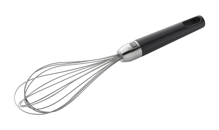 Zwilling венчик Twin Pure, цвет: черный37612-000 Zwilling венчик Twin Pure, цвет: черный37612-000Венчик Twin Pure выполнен из высококачественной нержавеющей стали и пластика. Венчик поможет вам с легкостью взбить все необходимые ингредиенты. Очень удобная ручка не позволит выскользнуть венчику из вашей руки, а благодаря небольшой петле можно подвесить изделие на кухне. Венчик Twin Pure займет достойное место среди аксессуаров на вашей кухне. Характеристики: Материал: нержавеющая сталь, пластик. Длина: 26,5 см. Производитель: Германия. Изготовитель: Китай. Артикул: 37612-000. Немецкая компания Zwilling J. A. Henckels была основана в 1731 году. При производстве своей продукции компания на протяжении многих лет использует инновационные технологии. В настоящее время компания Zwilling J. A. Henckels является эталоном высокого немецкого качества, долговечности и практичности, чем заслужили признание во всем мире.