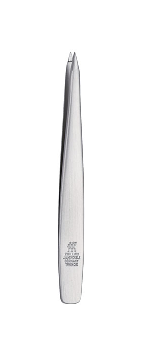 Zwilling Пинцет Twinox, остроконечный. 78147-10178147-101 Zwilling Пинцет Twinox, остроконечный. 78147-10178147-101Пинцет Zwilling Twinox предназначен для удаления заноз, маленьких волосков. Изготовлен из высококачественной нержавеющей стали. Уход: предохранять от падения на пол. Хранить в недоступном для детей месте. Характеристики: Материал: нержавеющая сталь. Длина пинцета: 9 см. Размер упаковки (ДхШхВ): 4,5 см х 1,2 см х 14,5 см. Производитель: Германия. Артикул: 78147-101. Товар сертифицирован.