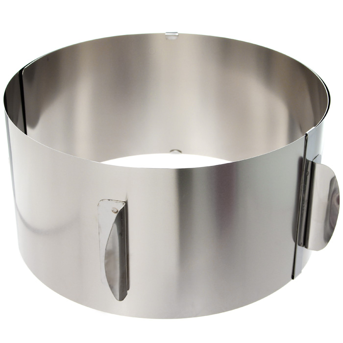 Кольцо для выпечки Baking XXL14304 Кольцо для выпечки Baking XXL14304Кольцо для выпечки Gefu Baking XXL изготовлено из нержавеющей стали. Конструкция кольца такова, что позволяет регулировать диаметр от 16,5 см до 32 см. Для облегчения процесса чистки полностью выпрямляется. Можно мыть в посудомоечной машине. Характеристики: Материал: сталь. Диаметр: 16,5 см - 32 см. Высота: 10 см. Размер упаковки: 17,8 см х 16,8 см х 10,5 см. Производитель: Германия. Артикул: 14304.