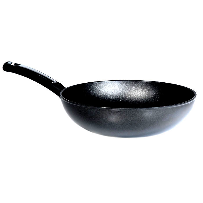 Казан Masterchef, диаметр 28 см1390 Казан Masterchef, диаметр 28 см1390Казан Masterchef изготовлен из алюминия толщиной 5 мм. Он имеет толстое идеально гладкое дно, которое обеспечивает равномерное распределение тепла. Казан имеет трехслойное антипригарное покрытие Teflon Platinum Plus стойкое к появлению царапин и истиранию. Также казан, оснащен удобной бакелитовой ручкой с металлической вставкой, которая не нагревается в процессе приготовления пищи. Подходит для использования на стеклокерамических, газовых и электрических плитах, а также казан можно мыть в посудомоечной машине. Серия Masterchef создана, чтобы удовлетворить потребности самых взыскательных кулинаров и профессиональных шеф-поваров. Это результат сочетания уникального производственного процесса, современного дизайна, непревзойденного качества и использования передовых сертифицированных материалов. Характеристики: Материал: алюминий, бакелит. Внутренний диаметр по верхнему краю: 28 см. Внешний диаметр по верхнему краю: 29...