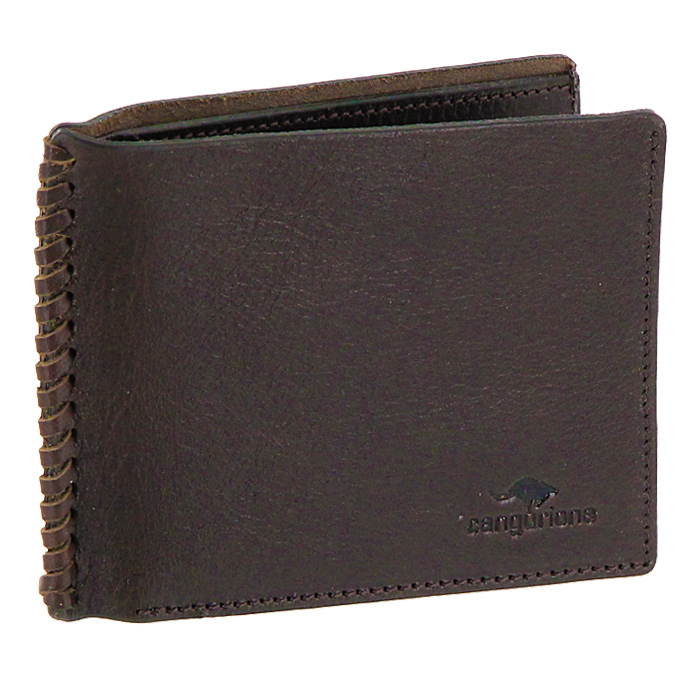 Портмоне мужское Cangurione, цвет: темно-коричневый. 1141-002 V/Brown1141-002 V/Brown Портмоне мужское Cangurione, цвет: темно-коричневый. 1141-002 V/Brown1141-002 V/BrownЭлегантное мужское портмоне Cangurione станет стильным аксессуаром, идеально подходящим вашему образу. Портмоне выполнено из натуральной кожи темно-коричневого цвета и оформлено декоративным плетением по корешку и тиснением в виде логотипа Cangurione. Внутри - отделение для купюр, два кармана для мелких бумаг и шесть кармашков для кредитных карт и визиток. Портмоне упаковано в коробку из плотного картона с логотипом фирмы. Характеристики: Материал: натуральная кожа. Размер портмоне: 11,5 см x 9 см. Цвет: темно-коричневый. Размер упаковки: 12,5 см x 10 см x 2 см. Производитель: Италия. Артикул: 1141-002 V/Brown. .