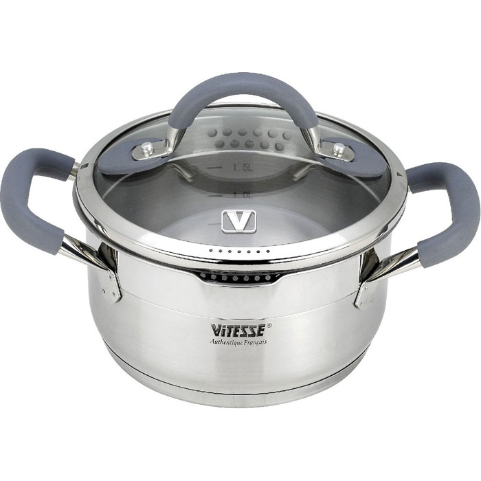 Кастрюля Vitesse UniQ с крышкой, 2,4л. VS-2113VS-2113 Кастрюля Vitesse UniQ с крышкой, 2,4л. VS-2113VS-2113Кастрюля Vitesse UniQ, изготовленный из высококачественной нержавеющей стали 18/10 с зеркальной полировкой верхней части и матовой полировкой нижней части. Она прекрасно подойдет для вашей кухни. Особенности кастрюли Vitesse UniQ: Кастрюля имеет многослойное термоаккумулирующее дно с прослойкой из алюминия, что обеспечивает равномерное распределение тепла. На внутренней стороне кастрюли имеется шкала литража, что обеспечивает дополнительное удобство при приготовлении пищи. Литые ручки из нержавеющей стали с силиконовым покрытием обеспечивают удобство при эксплуатации. Прозрачная крышка из термостойкого стекла с ободком из силикона. Позволяет беззвучно закрывать крышку и следить за процессом приготовления. Крышка имеет 4 варианта положения: - полный слив; - слив через мелкий фильтр; - слив через крупный фильтр; - закрыто. На кромке кастрюли имеется носик для слива воды. Кастрюля подходит для...