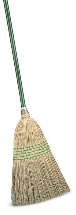 Веник Libman из натурального кукурузного волокна. 0030100301 Веник Libman из натурального кукурузного волокна. 0030100301Традиционный веник Libman для подметания, выполненный из натурального кукурузного волокна, прошитого прочной металлической нитью несколькими строчками и прикреплены к металлической рукоятке. Кончики веника ровно обстрижены. Кукурузное волокно более гибкое и долговечное, собирает мелкий сор. Оригинальный, современный, удобный веник сделает уборку эффективнее и приятнее. Характеристики: Материал: металл, сорго. Ширина рабочей поверхности: 28 см. Длина ручки: 92 см. Производитель: США. Артикул: 00301. Компания Libman основана в 1896 году выходцем из Латвии Вильемом Либманом, задавшимся целью создавать высококачественные и долговечные изделия для уборки - веники, из сельскохозяйственных отходов и стеблей сорго. Унаследовавшие бизнес, сыновья Вильяма Либмана, не только сохранили компанию во время Великой депрессии, но укрепили и расширили ее. В 1980 году были введены новейшие технологии, позволившие компании стать одной...