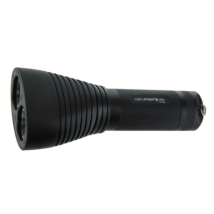Фонарь светодиодный LED Lenser X14, цвет: черный8415 Фонарь светодиодный LED Lenser X14, цвет: черный8415Профессиональный светодиодный фонарь повышенной яркости LED Lenser X14 предназначен для локального освещения предметов. Он чрезвычайно высокопроизводителен, удобен, компактен и крепок. Корпус фонаря выполнен из прочного алюминиевого сплава, имеет высокую степень пылебрызгозащиты, не восприимчив к транспортной вибрации и может использоваться на природе, как источник света. Фонарь имеет позолоченные контакты, благодаря чему они не окислятся даже в морском соляном тумане при высоких температурах. Фонарь оснащен инновационной системой Smart Light Technology, которая дает возможность подбора каждым пользователем удобных для себя режимов изменения свечения. Также фонарь оснащен системой AFS (изменяемая фокусировка одним движением руки), благодаря которой вы сможете освещать предметы, как на большом расстоянии, так и вблизи, мгновенно переключая режимы. Светодиоды имеют ресурс более 100 000 часов непрерывной работы. Они устойчивы к ударам и не перегорают, как лампы накаливания. ...