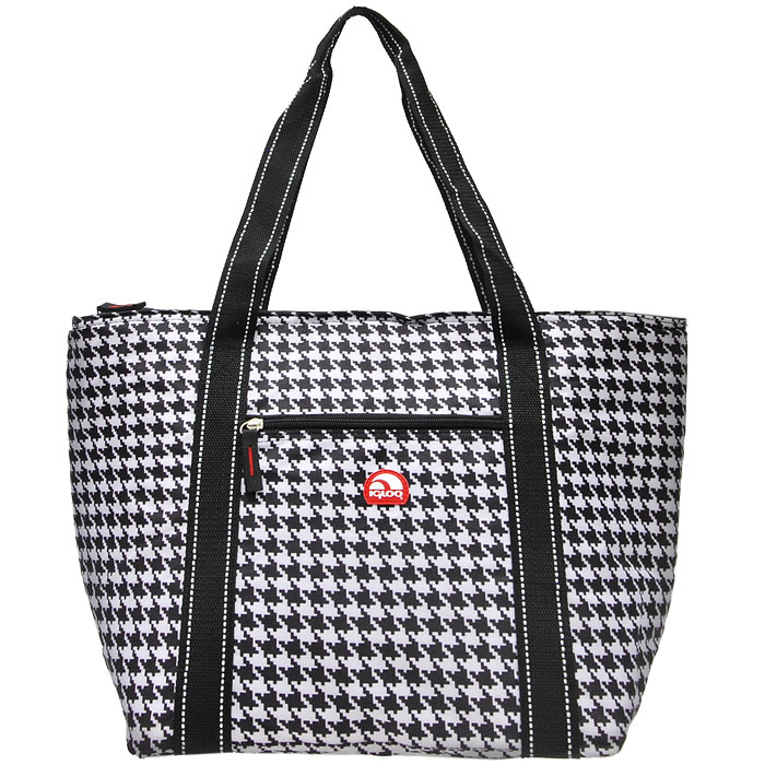 Сумка-термос Igloo Shopper Tote, 30 л4893738 Сумка-термос Igloo Shopper Tote, 30 л4893738Удобная сумка-термос Igloo Shopper Tote элегантного дизайна изготовлена из прочного материала Ripstop. Внутренняя поверхность выполнена по бесшовной технологии и не протекает. Легко чистится. Сумка состоит из одного изотермического отделения, закрывающегося на застежку-молнию, внутри содержит сетчатый кармашек на застежке-молнии. На внешней стороне расположен дополнительный карман на застежке-молнии. Сумка оснащена двумя удобными текстильными ручкам. Характеристики: Материал: Ripstop, полиуретан, нейлон, пластик. Размер сумки-термоса без учета ручки: 52 см х 33 см х 22 см. Цвет: черный, белый. УВАЖАЕМЫЕ КЛИЕНТЫ! Обращаем ваше внимание на то, что аккумулятор холода в комплект не входит.