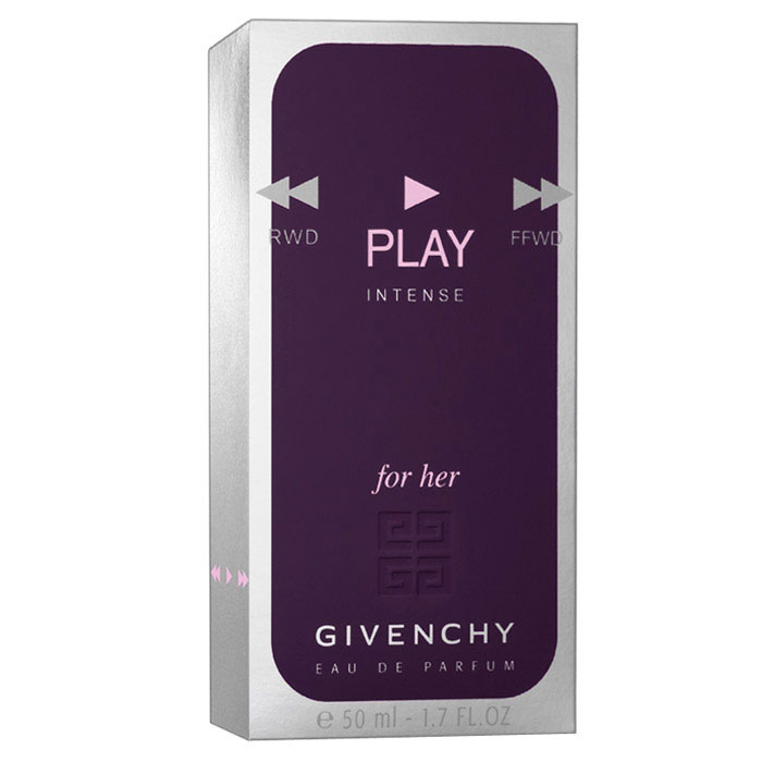 Givenchy PLAY FOR HER INTENSE Парфюмерная вода, женская, 50 млP045335 Givenchy PLAY FOR HER INTENSE Парфюмерная вода, женская, 50 млP045335Givenchy Play Intense For Her - теплый, пылкий, ласковый, обволакивающий аромат. В сердце Play Intense For Her скрывается орхидея и цветок тиары. Есть отличия и в других компонентах: здесь розовый перец соседствует с соцветиями апельсина, а база - это не только сандал, но и пачули, и бобы тонка. Классификация аромата : восточный, цветочный. Пирамида аромата : Верхние ноты: розовый перец, цветки апельсина. Ноты сердца: амирис, цветки Тиары и орхидеи, подчеркнутые теплотой древесного аромата. Ноты шлейфа: сандаловое дерево, пачули, бобы тонка, бензойная смола. Ключевые слова : Обворожительный, роскошный, страстный, теплый! Характеристики: Объем: 50 мл. Производитель: Франция. Самый популярный вид парфюмерной продукции на сегодняшний день - парфюмерная вода. Это объясняется оптимальным балансом цены и качества - с...