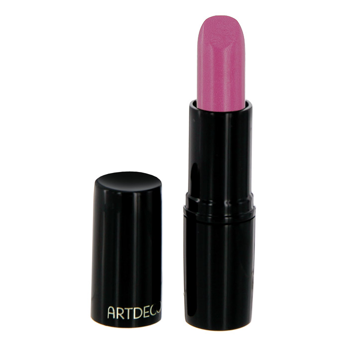 Artdeco Помада для губ увлажняющая Perfect Color, тон №85, 4 г13.85 Artdeco Помада для губ увлажняющая Perfect Color, тон №85, 4 г13.85Увлажняющая помада Artdeco Perfect Color создает совершенный цвет на ваших губах. Текстура нежнейшего крема дарит несказанное удовольствие и комфорт! Помада обладает стойкостью и содержит специальные пигменты для более ровного нанесения. Ее так легко нанести, что зеркало не обязательно, это изумительный микс помады и блеска! Элегантный дизайн делает продукт изысканным. Товар сертифицирован.