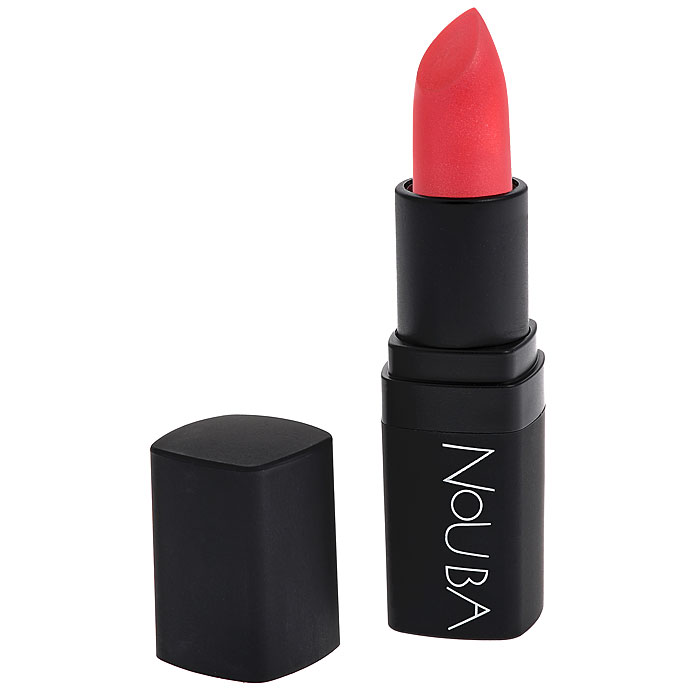 Nouba Помада для губ Plumping Gloss Stick, увеличивающая объем, тон №410, 4 млN38410 Nouba Помада для губ Plumping Gloss Stick, увеличивающая объем, тон №410, 4 млN38410Кремовая увлажняющая помада для губ Nouba Plumping Gloss Stick с эффектом влажных губ создает чувственные, притягательные образы. В ее составе воски, олигопептиды, гиалуроновая кислота и касторовое масло, надежно защищающие и ухаживающие за нежной кожей губ. Для создания эффекта чувственных пухлых губ. Характеристики: Объем: 4 мл. Тон: №410. Производитель: Италия. Артикул: N38410. Товар сертифицирован.