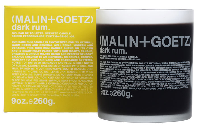 Malin+Goetz Свеча ароматизированная Темный ром, 260 гMG133 Malin+Goetz Свеча ароматизированная Темный ром, 260 гMG133Свечи Темный ром сочетает натуральные теплые ноты и создают ощущение общего комфорта и благополучия. Современный и динамичный, этот аромат используется как самостоятельно, так и в сочетании с другим парным ароматом для создания уникальной чувственной композиции. Используйте самостоятельно или в сочетании со свечой Мохито. Оптимальное время непрерывного горения свечи – не более 2 или 3 часов.