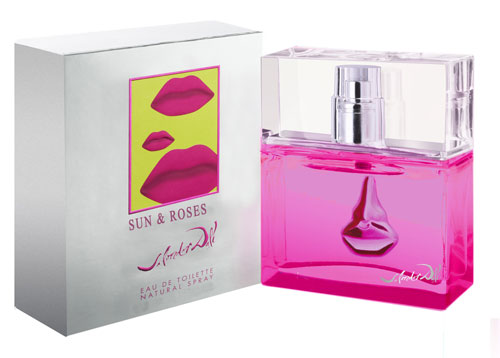 Salvador Dali Sun & Roses. Туалетная вода, 30 мл880001 Salvador Dali Sun & Roses. Туалетная вода, 30 мл880001Salvador Dali Sun & Roses - одним из любимых ароматов Сальвадора Дали был аромат розы. Sun & Roses - аромат лета и садов, полных цветущих роз. Композиция призвана передавать беззаботную и счастливую атмосферу солнечного дня и дарить заряд положительной энергии. Фруктово-цветочный коктейль является работой знаменитым парфюмером Dorothee Piot. Энергичное начало пирамиды звучит яркими нотами розового грейпфрута, озорного яблока и сияющего бергамота. Под чарующие трели ландыша и фиалки звучит проникновенное соло розы. Насыщенный шлейф образуют восточные мотивы белого мускуса, ванили, кедра и сандалового дерева. Классификация аромата : фруктовый, цветочный. Пирамида аромата : Верхние ноты: бергамот, грейпфрут, яблоко. Ноты сердца: ландыш, роза, фиалка. Ноты шлейфа: ваниль, кедр, мускус, сандаловое дерево. Ключевые слова Нежный, романтичный, солнечный, чарующий!