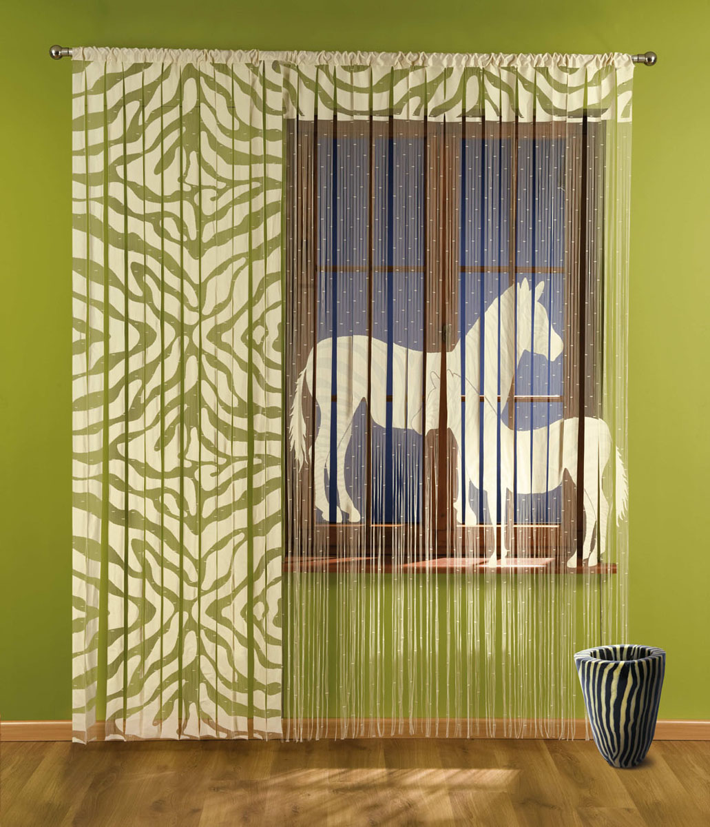 Гардина-лапша Zebra, на кулиске, цвет: бежевый, высота 240 см735709 Гардина-лапша Zebra, на кулиске, цвет: бежевый, высота 240 см735709Гардина-лапша Zebra, изготовленная из полиэстера бежевого цвета, станет великолепным украшением окна, дверного проема и прекрасно послужит для разграничения пространства. Гардина имеет необычный оригинальный дизайн с принтом в виде полосок зебры, правая часть гардины оформлена мелкой бахромой. Гардина-лапша оснащена кулиской для крепления на круглый карниз. Характеристики: Материал: 100% полиэстер. Цвет: бежевый. Высота кулиски: 6,5 см. Размер упаковки: 29 см х 35 см х 4 см. Артикул: 735709. В комплект входит: Гардина-лапша - 1 шт. Размер (ШхВ): 150 см х 240 см. Гардина-лапша - 1 шт. Размер (ШхВ): 90 см х 240 см. Фирма Wisan на польском рынке существует уже более пятидесяти лет и является одной из лучших польских фабрик по производству штор и тканей. Ассортимент фирмы представлен готовыми комплектами штор для гостиной, детской, кухни, а также текстилем для кухни (скатерти, салфетки, дорожки, кухонные занавески)....