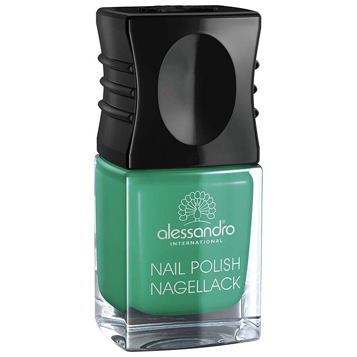 Alessandro Лак для ногтей Nagellack. Wild Safari, 10 мл77-194 Alessandro Лак для ногтей Nagellack. Wild Safari, 10 мл77-194Бриллиантовый блеск лаков для ногтей с экстрактом шелка и микрочастицами бриллиантов - настоящее наслаждение для ваших ногтей! Лак для ногтей Alessandro - настоящая концентрация роскоши. Его легко наносить, он исключительно хорошо держится даже после одного нанесения и долго не теряет блеска. Уникальная формула позволяет лаку держаться на ногтях в течение долгого времени. Лак укрепляет структуру ногтя и не вызывает его расслоение. Лак для ногтей Alessandro не содержат формальдегида, а значит, не оказывает вредного воздействия - наоборот, он предотвращают пожелтение ногтей. Характеристики: Объем: 10 мл. Цвет: Wild Safari. Артикул: 77-194. Производитель: Германия. Товар сертифицирован.