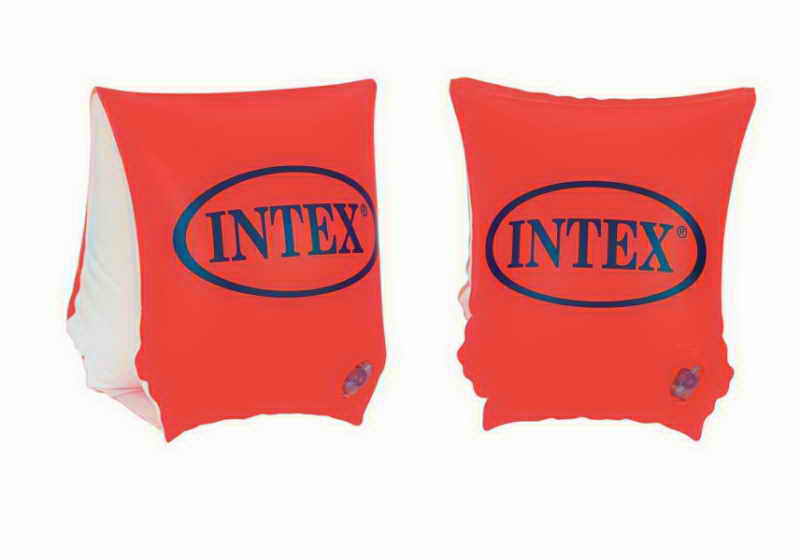 Нарукавники для плавания Intex Вэт Сет, цвет: оранжевый, белый, 23 см х 15 смint58642NP Нарукавники для плавания Intex Вэт Сет, цвет: оранжевый, белый, 23 см х 15 смint58642NPНарукавники для плавания Intex Вэт Сет выполнены из прочного винила белого и оранжевого цветов. Каждый нарукавник состоит из двух воздушных отделений и ровной внутренней поверхности. Такие надувные нарукавники для плавания станут незаменимым атрибутом летнего отдыха. Они отлично подойдут для детских игр в воде! С помощью надувных нарукавников ваш ребенок быстро и без страха сможет научиться плавать и держаться на воде, а также весело проведет время. Гарантия производителя: 30 дней. Характеристики: Размер нарукавника: 23 см х 15 см. Рекомендуемый возраст: 3-6 лет. Размер упаковки: 13 см х 19 см х 2,5 см. УВАЖАЕМЫЕ КЛИЕНТЫ! Просим вас обратить внимание на тот факт, что нарукавники поставляются в сдутом виде. Отличительными особенностями товаров фирмы Intex являются качество, эстетичность, функциональность и современный дизайн. Продукция для отдыха и комфорта Intex - это надувные бассейны,...