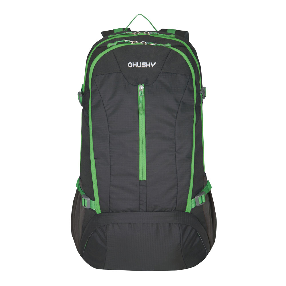 Рюкзак городской Husky Scampy 35, цвет: черныйУТ-000055301 Рюкзак городской Husky Scampy 35, цвет: черныйУТ-000055301Рюкзак городской Husky Scampy 35 с выгнутой спиной для повышенной вентиляции. Утолщённые и дышащие эргономичные плечевые лямки. Отделения закрываются на застежки-молнии. Также рюкзак имеет нагрудный и поясной ремни, держатель для гидратора, держатели для треккинговых палок и другой экипировки, накидку от дождя. Оснащен светоотражающими элементами. Характеристики: Размер рюкзака: 54 см х 33 см х 20 см. Объем рюкзака: 35 л. Материал: полиэстер 420D Ripstop W/P. Вес: 1180 г. Цвет: черный. Производитель: Чехия. Изготовитель: Китай. Артикул: УТ-000055301.