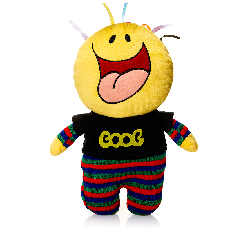 Maxi Toys Мягкая кукла Смайл КрутойMT-TS291110-30 Maxi Toys Мягкая кукла Смайл КрутойMT-TS291110-30Мягкая игрушка Смайл: Крутой, выполненная в виде веселого человечка-смайлика, вызовет умиление и улыбку у каждого, кто ее увидит. Игрушка изготовлена из мягкого, приятного на ощупь искусственного меха с наполнителем из гипоаллергенного полиэфирного волокна. Удивительно мягкая игрушка принесет радость и подарит своему обладателю мгновения нежных объятий и приятных воспоминаний. Великолепное качество исполнения делают эту игрушку чудесным подарком к любому празднику. Такой смайлик станет замечательным подарком как ребенку, так и взрослому. Характеристики: Материал игрушки: трикотаж, искусственный мех. Наполнитель: полое полиэфирное волокно. Высота игрушки: 32 см. Цвет: желтый, черный. Артикул: MT-TS291110-30.