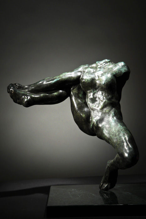 Скульптура Ирида, посланница богов (Iris, Messagere des Dieux petit modele), средний размер. Уникальный номерной экземпляр! Бронза. Огюст Роден. Франция, 1998 годAR09 Скульптура Ирида, посланница богов (Iris, Messagere des Dieux petit modele), средний размер. Уникальный номерной экземпляр! Бронза. Огюст Роден. Франция, 1998 годAR09Эксклюзив! Роскошный подарок ценителю творчества непревзойденного Огюста Родена! Ирида, посланница богов, созданная Огюстом Роденом в 1894 году, была впервые представлена публике в 1897-м, как часть памятника Виктору Гюго. Первоначальное название - Этюд женщины с раздвинутыми ногами. Скульптура Ирида, посланница богов. Бронза. Франция, 1998 год. Автор - французский скульптор Огюст Роден (1840-1917). Размер 39,5 x 43,5 x 24 см. На скульптуре имеются клейма: уникальный порядковый номер с указанием общего количества выпущенных экземпляров, подпись автора, клеймо фабрики, дата отливки, знак Reproduction. Санкционированный ограниченный тираж 25 экземпляров с непосредственного оригинала мастера. Представленная скульптура была отлита по гипсовому слепку в 1998 году (тираж 25 экземпляров). Подлинность гипсовых слепков подтверждена и заверена экспертом творчества Огюста Родена Жеромом ле Блей. При жизни Огюст Роден не отливал...