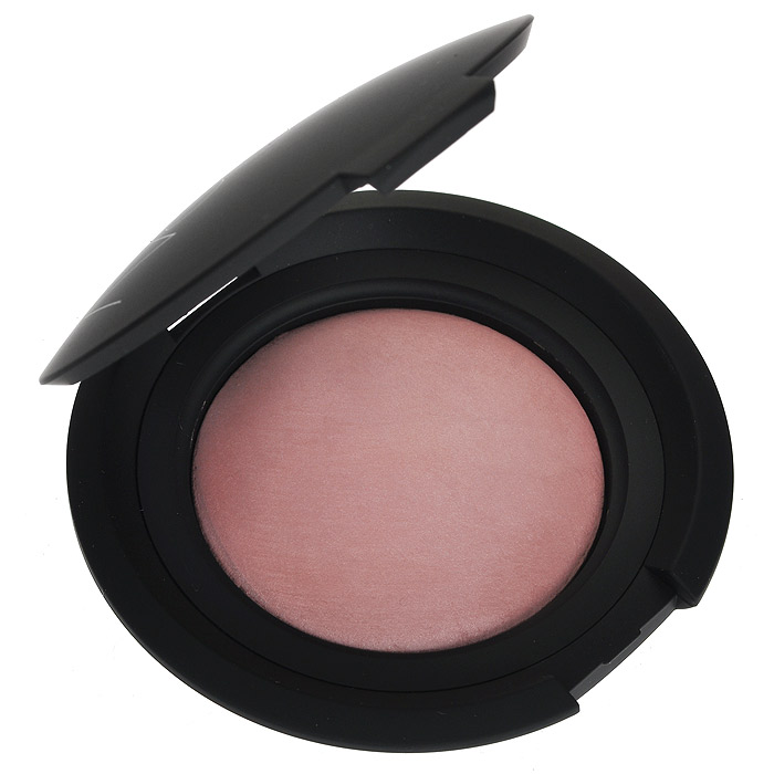 NoUBA Румяна компактные Blush on Bubble, матовые, тон №56, 6 г22756 NoUBA Румяна компактные Blush on Bubble, матовые, тон №56, 6 г22756Компактные румяна Nouba Blush on Bubble - совершенная мелкодисперсная текстура, которая позволяет легко наносить и растушевывать. Румяна изготовлены по технологии выпекания, что делает их необыкновенно стойкими и экономичными в использовании. Содержат масло жожоба, витамин Е, нейлон 12, SPF-фильтры. Характеристики: Вес: 6 г. Тон: №56. Производитель: Италия. Артикул: N22756. Товар сертифицирован.