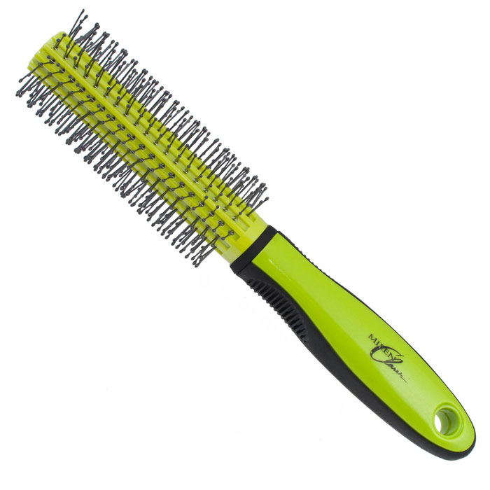 Milen Classik Брашинг. 330-Z432111330-Z432111 Milen Classik Брашинг. 330-Z432111330-Z432111Брашинг Milen Classik для укладки волос изготовлен из термостойкого пластика с антистатическими зубцами. Благодаря продуманному дизайну расческа очень удобна в использовании. Окончания зубцов имеют шарообразную форму, что позволяет производить легкий массаж головы, снимая напряжение и не раздражая кожу головы. Характеристики: Материал: пластмасса. Длина расчески: 22 см. Длина зубцов: 1 см. Общий диаметр расчески: 4 см. Производитель: Германия. Артикул: 330-Z432111. Товар сертифицирован.