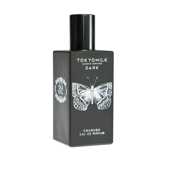 TokyoMilk Парфюмерная вода Dark. Crushed, No.32, 56 мл - Tokyo MilkTKM19C4 TokyoMilk Парфюмерная вода Dark. Crushed, No.32, 56 мл - Tokyo MilkTKM19C4TokyoMilk Dark. Crushed - аромат соблазна. Неповторимое сочетание редких темных экстрактов, измельченных и дистиллированных для создания изысканных парфюмерных образов. Соблазнительные ноты соединяются в яркую композицию пленительных насыщенных оттенков, специально созданных, чтобы удивлять и вызывать интерес. Линия TokyoMilk Perfumarie - это неожиданные ароматические ингредиенты, которые создают удивительное и неповторимое чувственное удовольствие. Восхитительное очарование! Ароматические ноты: земля + мох, измельченные пряные травы, дикие растения, жасмин.