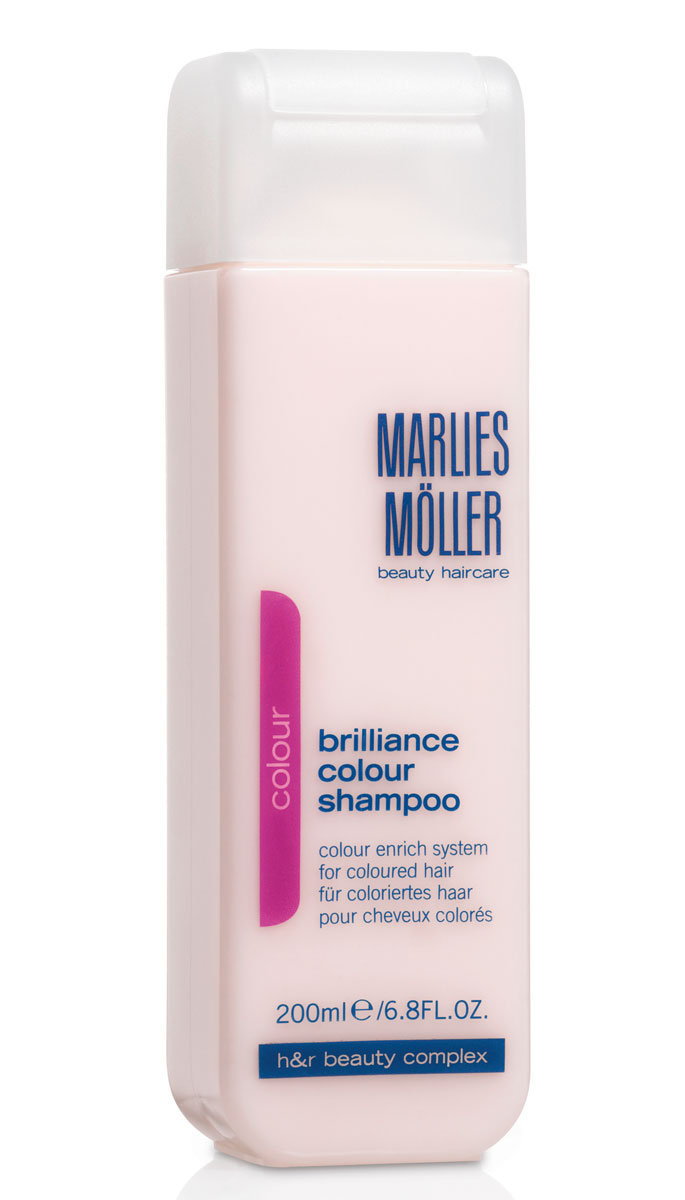 Marlies Moller Шампунь Brilliance Colour, для окрашенных волос, 200 мл21011MM Marlies Moller Шампунь Brilliance Colour, для окрашенных волос, 200 мл21011MMШампунь с очень мягкой нежной текстурой, с перламутрово-розовым сиянием для очищения волос и кожи головы. Сохраняет цвет на долгое время. Защищает волосы от повреждения УФ-лучами. Успокаивает кожу головы, усиливает корни волос, препятствует ослаблению седых волос. Премиальный уход с профессиональным эффектом. Высокая концентрация активных компонентов. Мягкое средство без силиконов, позволяет частое применение. В зависимости от длины волос возьмите небольшое количество шампуня (размером с 1-2 лесных ореха) и вспеньте его в ладонях. Легкими круговыми массажными движениями нанесите шампунь, расположив одну руку спереди, другую - на затылке. Повторите массажные движения столько раз, сколько Вам нравится. Тщательно ополосните голову.
