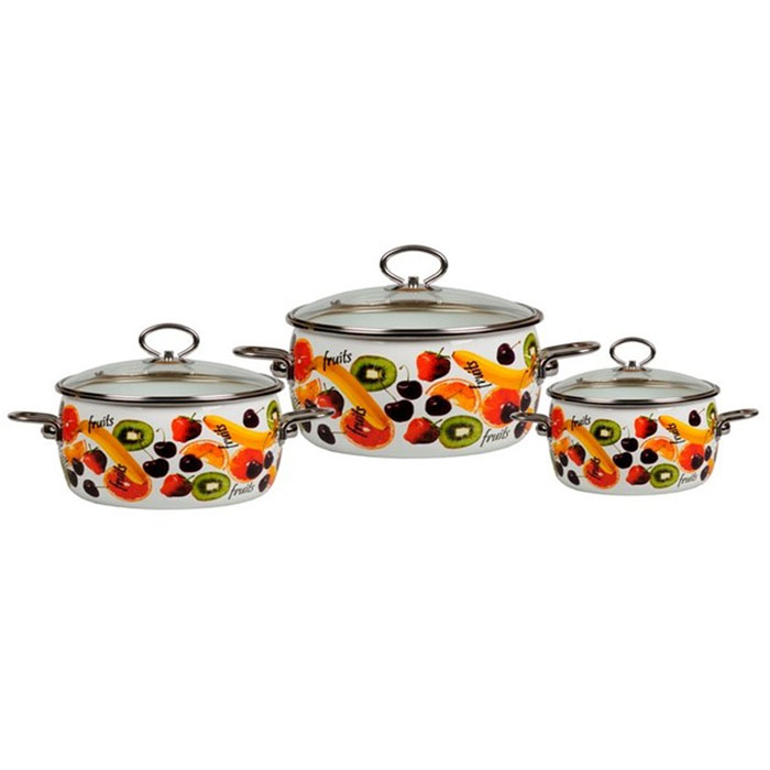 Набор кастрюль Fruits с крышками, 6 предметов. 8DA035S8DA035S Набор кастрюль Fruits с крышками, 6 предметов. 8DA035S8DA035SНабор эмалированной посуды Fruits состоит из трех кастрюль разного объема с крышками. Посуда выполнена из тонколистового стального проката, покрытого двумя слоями эмали белого цвета. Корпус кастрюль оформлен изображением фруктов. Эмалевое покрытие имеет существенные преимущества по показателям безопасности влияния на организм человека, санитарным свойствам, простоте ухода и рассчитан на длительный срок эксплуатации. Оно устойчиво к перепадам температуры до 220°С, обладает высокой механической прочностью, противостоит воздействию пищевых кислот. Борта корпуса и крышки изделий защищены ободком из антикоррозийной стали. Крышки выполнены из жаропрочного стекла с ручками и ободками из нержавеющей стали, имеют пароотводы. Кастрюли оснащены по бокам эргономичными стальными ручками. Эмалированную посуду нельзя ронять, нагревать без жидкости, допускать замерзания в ней жидкости, чистить металлической мочалкой. Предметы набора пригодны для использования на всех видах...