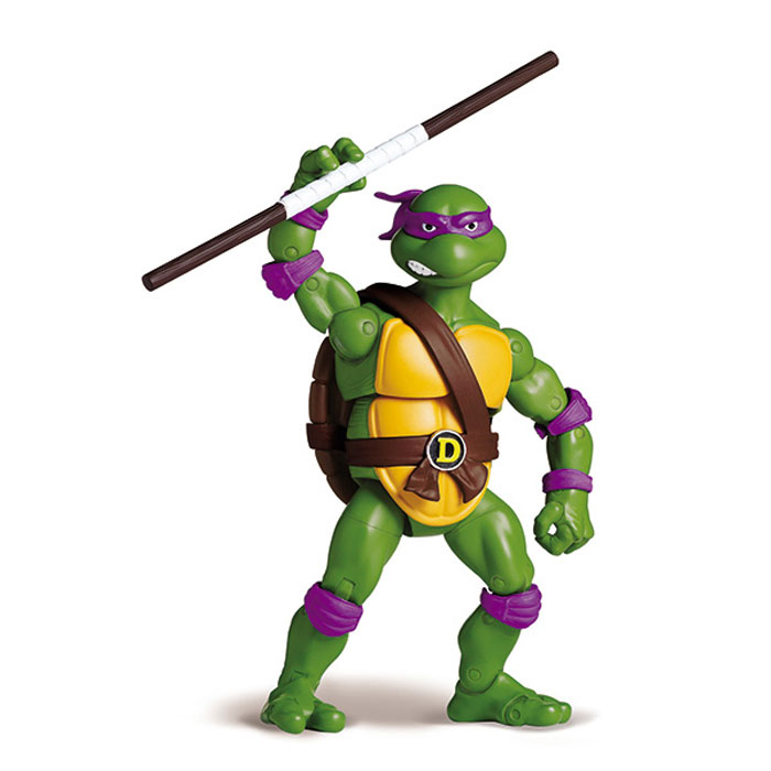 Фигурка Turtles Донателло, 15 см91082 Фигурка Turtles Донателло, 15 см91082Фигурка Turtles Донателло станет прекрасным подарком для вашего ребенка. Она выполнена из прочного пластика в виде персонажа команды TMNT - Черепашки-Ниндзя Донателло. Голова, руки и ноги фигурки подвижны, 34 точки артикуляции позволяют придавать Донателло различные позы. В комплект входят подставка в виде люка и его оружие - шест-бо. Ваш ребенок будет часами играть с этой фигуркой, придумывая различные истории с участием любимого героя. Они подверглись мутации и обучались искусству ниндзюцу у великого сэнсэя Сплинтера. Черепашки-Ниндзя готовы выбраться из своего секретного убежища и спасти мир от сил зла! Черепашки-Ниндзя впервые появились на страницах комиксов в далеких 80-х. Черепашки перебрались на телевидение по воле студии Murakami-Wolf-Swenson (MWS) и продолжали радовать своих поклонников в течение десяти лет (1987-1996). 5 лет подряд были признаны сериалом №1. За это время было показано более 190 эпизодов, а озорные и веселые герои успели покорить...