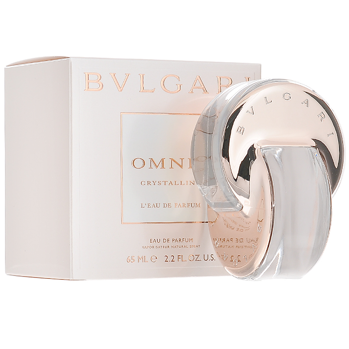 Bvlgari Парфюмерная вода Omnia Crystalline, женская, 65 мл92257BVL Bvlgari Парфюмерная вода Omnia Crystalline, женская, 65 мл92257BVLvlgari представляет Omnia Crystalline - нежный фруктово-цветочный парфюм, основанный на аромате цветка лотоса, который в Древнем Китае и Древнем Египте считался священным. Бамбук и японская груша добавляют свежести зеленых нот, а древесина бальза и амбра - теплоты. Аромат словно пронизан лучиком кристально чистого света. Он сверкает, переливается и заманчиво приоткрывает тайну женской привлекательности, нежной чувственности и истинной женственности. Omnia Crystalline - это новая версия аромата Omnia, предназначенная для более зрелой аудитории - женщин в возрасте от 25 до 45 лет. Классификация аромата : цветочный. Пирамида аромата : Верхние ноты: бамбук, японская груша. Ноты сердца: лотос. Ноты шлейфа: древесина бальза, амбра. Ключевые слова Женственный, нежный, поразительный!