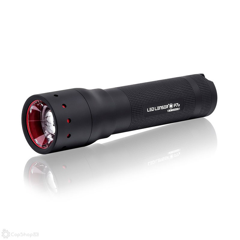 Светодиодный фонарь LED Lenser P7.2, цвет: черный9407 Светодиодный фонарь LED Lenser P7.2, цвет: черный9407Мировой бестселлер стал еще лучше. Новый светодиодный чип, рефлектор-линза новой конструкции, повышение световой мощности и новый, эргономичный дизайн - вот что делает обновленную модель лучшей на рынке. Он чрезвычайно высокопроизводителен, удобен, компактен и крепок. Корпус фонаря выполнен из прочного алюминиевого сплава. Фонарь оснащен системой AFS (изменяемая фокусировка одним движением руки), благодаря которой вы сможете освещать предметы, как на большом расстоянии, так и вблизи, мгновенно переключая режимы. Характеристики: Длина фонаря: 13,3 см. Дальность свечения: 260 м. Световой поток:320 Лм. Размер упаковки: 15 см х 7 см х 7,5 см. Тип ламп:один светодиод белого цвета. Артикул: 9407. Гарантийный срок 5 лет. Возврат товара возможен только через сервисный центр. Гарантийный центр: м. ВДНХ, Ботанический сад 129223, г. Москва, Проспект Мира, 119, ВВЦ, строение 323 +7 495 974 3494 service@omegatool.ru ...
