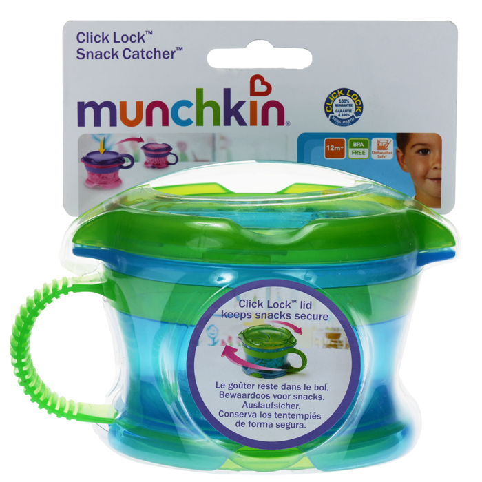 Контейнер Munchkin Поймай печенье, с крышкой Click Lock, цвет: голубой, зеленый11400 Контейнер Munchkin Поймай печенье, с крышкой Click Lock, цвет: голубой, зеленый11400Контейнер с ручками Munchkin Поймай печенье выполнен из безопасного пластика. Он идеально подходит, если нужно покормить малыша на ходу, чтобы закуска осталась в контейнере, а не на полу, не на сиденье автомобиля или коляски! Мягкие силиконовые лепестки-закрылки помогают ребенку подкрепиться самостоятельно, но предотвращают рассыпание содержимого контейнера. Регулируемая крышка позволит малышу вытащить печенья или других продуктов ровно столько, сколько сможет положить в рот за один раз, контейнер не откроется, даже если упадет и перевернется. Мягкие закрылки на крышке позволяют достать печенье или кусочки другой еды, минимально испачкав пальцы.