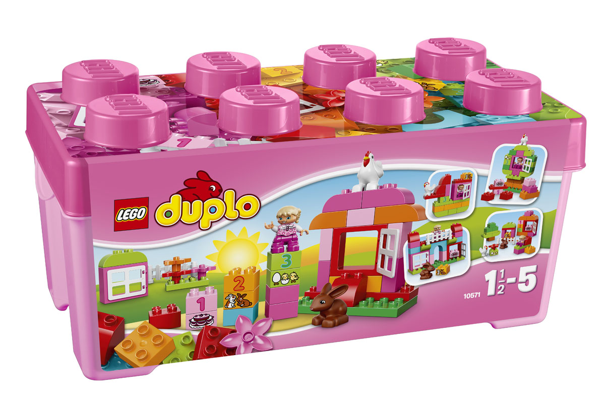 LEGO DUPLO Конструктор Лучшие друзья Курочка и Кролик 1057110571 LEGO DUPLO Конструктор Лучшие друзья Курочка и Кролик 1057110571Этот набор для тех, кто только начинает играть — прекрасный способ познакомить вашу маленькую девочку с веселым строительством из кубиков в новом наборе LEGO DUPLO. В наборе Лучшие друзья. Курочка и кролик есть специальные детали: окна, очаровательный кролик, курочка и кубики с цифрами, которые помогают вашему юному строителю начать учиться считать. В нем также есть классические кубики DUPLO, с ними еще веселее учиться строить, ведь в каждой игре можно придумать что-нибудь новое. Все детали можно хранить в прочной розовой коробке в форме классического кубика LEGO. Набор включает в себя 65 разноцветных пластиковых элементов. Конструктор - это один из самых увлекательнейших и веселых способов времяпрепровождения. Ребенок сможет часами играть с конструктором, придумывая различные ситуации и истории. Характеристики: Материал: пластик. Количество элементов: 65. Размер упаковки: 37 см x 17,9 см x 18 см. В процессе игры с конструкторами Lego...