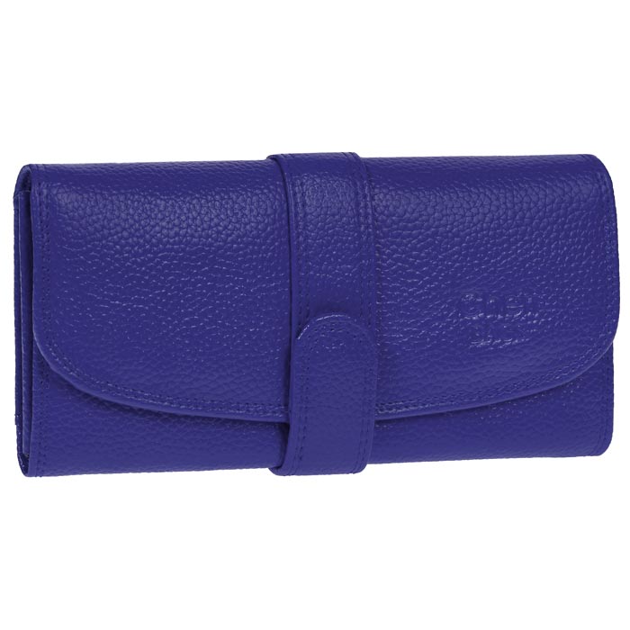Кошелек Cheribags, цвет: синий. 04K-0637-1704K-0637-17 Кошелек Cheribags, цвет: синий. 04K-0637-1704K-0637-17Оригинальный женский кошелек Cheribags выполнен из натуральной кожи синего цвета с фактурным тиснением. Кошелек закрывается с помощью кожаного хлястика на кнопку. Имеет внутри три отделения для купюр, глубокий карман для бумаг, десять кармашков для кредитных карт и отделение для мелочи на застежке-молнии. Такой кошелек станет отличным подарком для человека, ценящего качественные и необычные вещи.