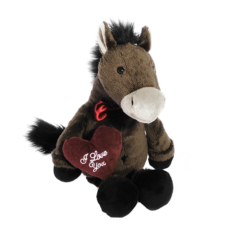 Мягкая игрушка Maxi Toys Конь Джекки с сердцем, 35 смMT-TS0113004-24B Мягкая игрушка Maxi Toys Конь Джекки с сердцем, 35 смMT-TS0113004-24BОчаровательная мягкая игрушка Конь Джекки с сердцем, выполненная в виде забавной лошадки темно-серого цвета с бордовым сердечком в лапках, изготовленная из искусственного меха, вызовет умиление и улыбку у каждого, кто ее увидит. Она станет замечательным подарком, как ребенку, так и взрослому. Необычайно мягкая, она принесет радость и подарит своему обладателю мгновения нежных объятий и приятных воспоминаний. Игрушки, выпускаемые под маркой Maxi Toys пользуются огромной популярностью не только у детей, но и у молодежи. Веселые образы разработанные дизайнерами и технологами никого не оставят равнодушным. Все товары отвечают самым строгим требованиям качества и абсолютно безопасны для детей, что подтверждено сертификатами качества. Характеристики: Высота игрушки: 35 см. Материал: искусственный мех, текстиль. Набивка: синтепон. Размер упаковки: 16 см x 14 см x 38 см.
