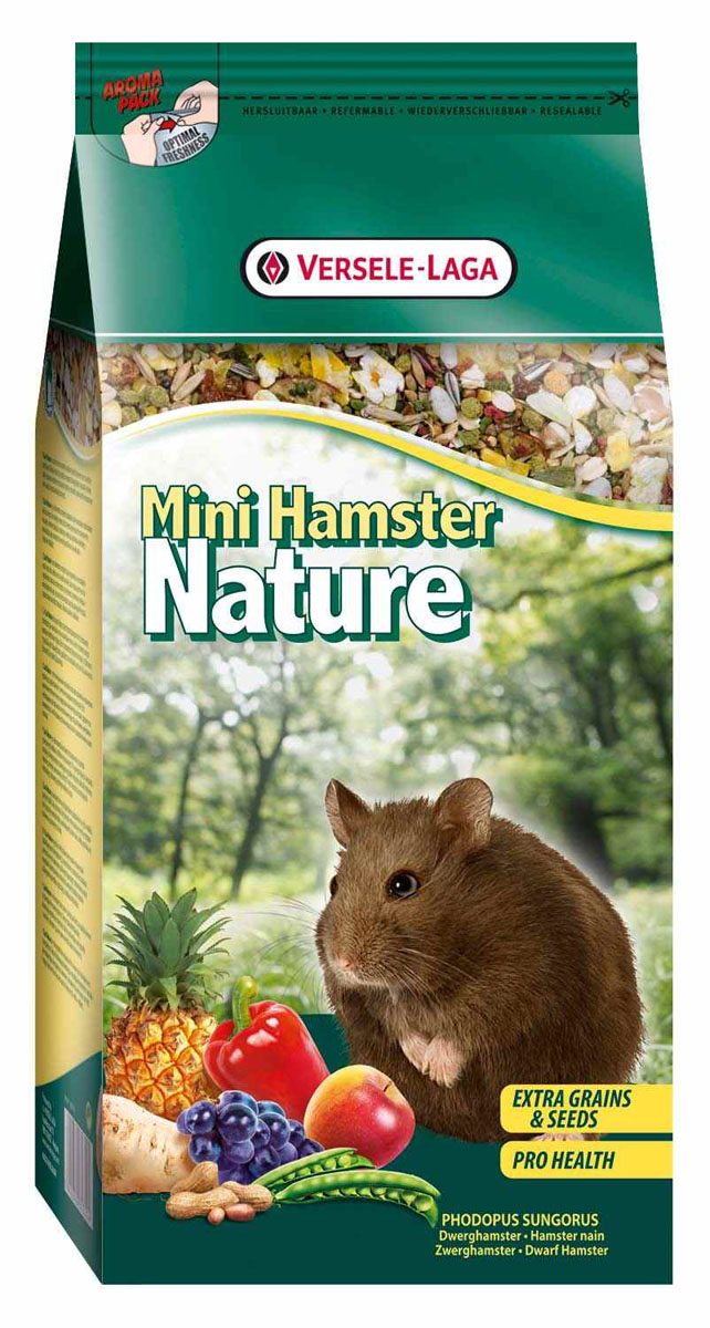 Корм для карликовых хомяков Versele-Laga Mini Hamster Nature, 400 г461366 Корм для карликовых хомяков Versele-Laga Mini Hamster Nature, 400 г461366Versele-Laga Mini Hamster Nature - это полноценный основной корм для карликовых хомяков, разработанный в соответствии с их пищевыми потребностями. Это высококачественная смесь природных компонентов, которая содержит все необходимые для организма питательные вещества, витамины, минералы и аминокислоты, необходимые для жизнерадостной и здоровой жизни вашего питомца. Versele-Laga Mini Hamster Nature содержит дополнительное количество зерен, семян, орехов, фруктов, трав, овощей и добавок, важных для здоровья: обеспечивает превосходное пищеварение, гигиену полости рта, сияющую шерсть и великолепное здоровье. Широкое разнообразие ингредиентов гарантирует превосходный вкус и усвояемость. Указания к использованию Рекомендуемая дневная порция для карликового хомяка составляет приблизительно 10 грамм. Обеспечивайте вашему питомцу свежий корм и питьевую воду ежедневно. Состав: злаки, семена, овощи, продукты растительного происхождения, экстракты ...