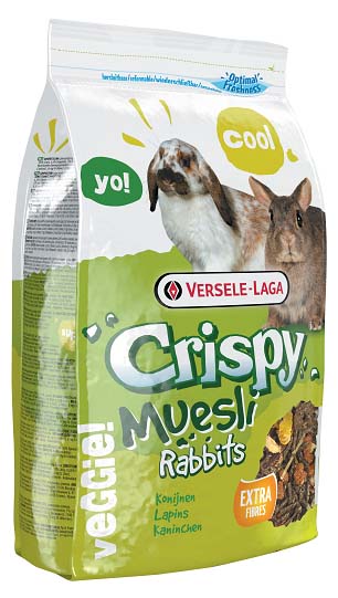 Корм для кроликов Versele-Laga Crispy Muesli Rabbits, 2,75 кг461702 Корм для кроликов Versele-Laga Crispy Muesli Rabbits, 2,75 кг461702Вкусный и богатый клетчаткой корм Versele-Laga Crispy Muesli Rabbits для карликовых и домашних кроликов - это полноценный корм с содержанием стебельков сена, хлопьев и овощей. Это смесь для настоящих гурманов! Благодаря содержанию гранул «Happy & Healthy» корм имеет все необходимые нутриенты для долгой и здоровой жизни вашего кролика. Богатый клетчаткой состав поддержит здоровье кишечника и зубов вашего зверька, а дополнительные овощи обеспечат прекрасный вкус корма. Суточная норма кормления: кроликам карликовых пород, а также молодым кроликам рекомендуется давать до 50 грамм корма в день. Кроликам средних размеров рекомендуется давать до 80 грамм корма в день. Необходимо сокращать количество основного корма при кормлении данным рационом (в общей сложности до 25%). Не забывайте давать питомцу необходимое количество сена. Животное должно иметь постоянный доступ к свежей чистой питьевой воде. Давайте корм только комнатной температуры. Корм следует...